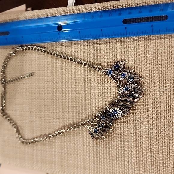 Elegant Silver and Blue evil eye Necklace - Picture 3 of 3